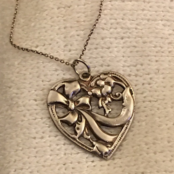 Vintage Sterling Silver Bow and Flower Heart Necklace - Picture 2 of 2